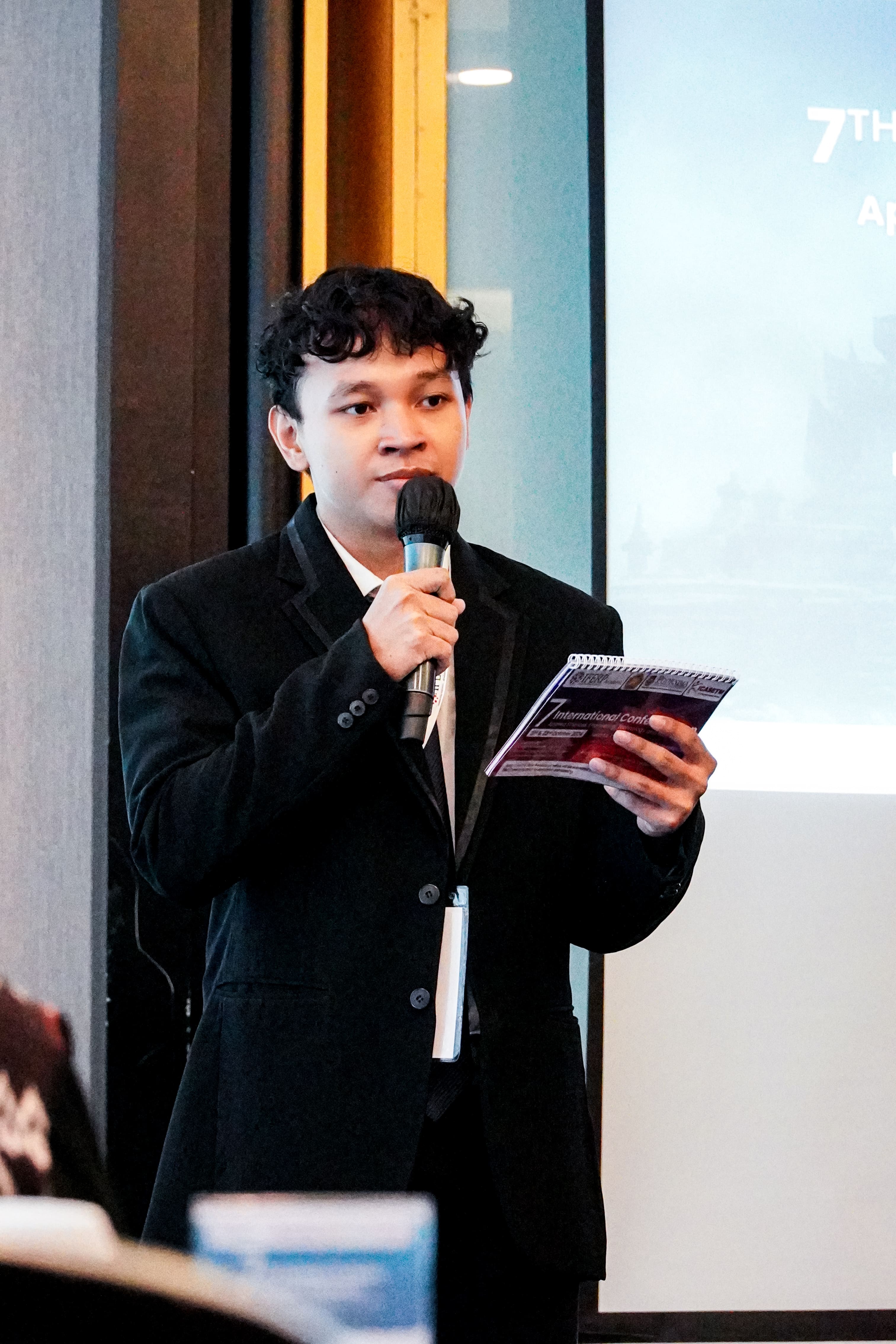 Glimpse from a past ICASETM conference